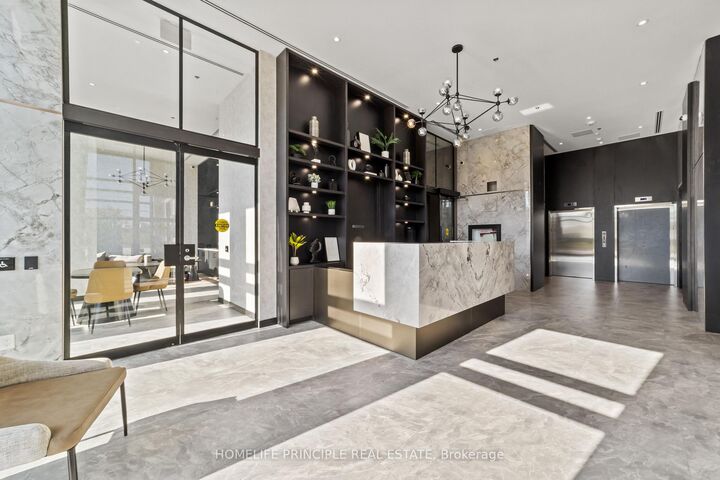 Property Photo:  3005 Pine Glen Road 716  ON L6M 5P5 