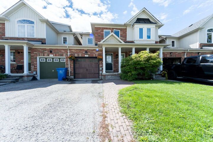 405 King Street E — photo 1
