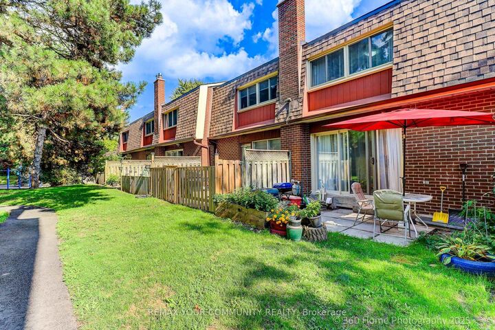 Property Photo:  441 Military Trail 70  ON M1E 4E8 