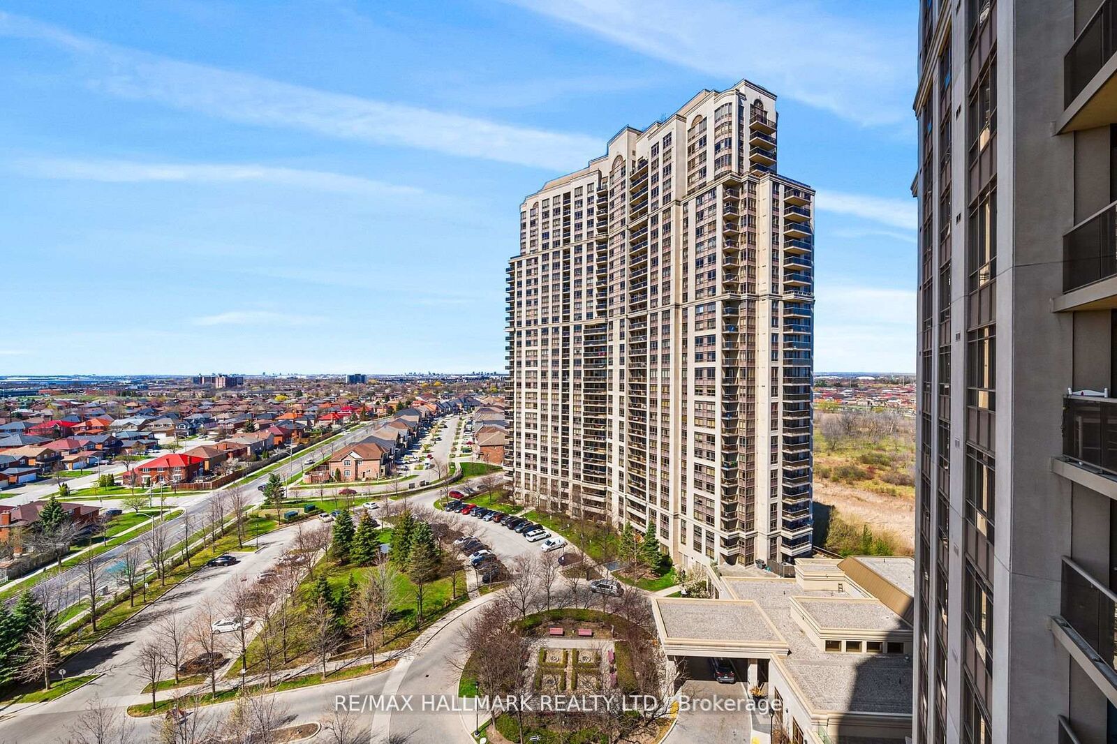 Property Photo:  700 Humberwood Boulevard 1421  ON M9W 7J4 