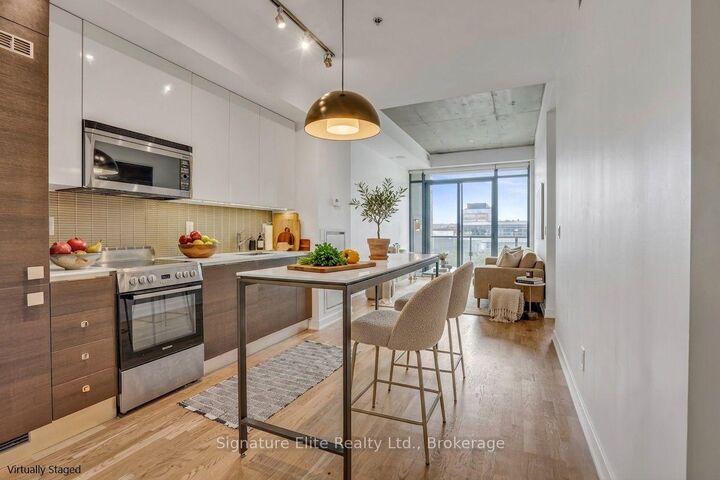 Photo de la propriété:  8 Dovercourt Road 402  ON M6J 0B6 