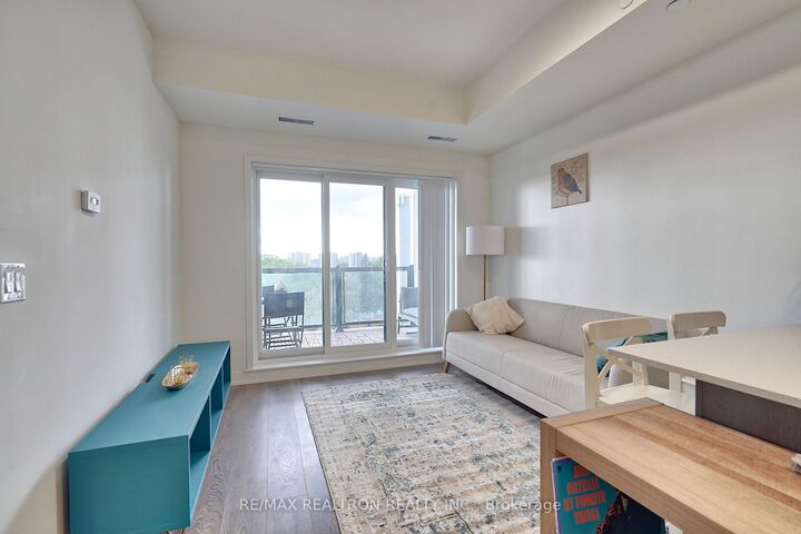 Property Photo:  160 Canon Jackson Drive 606  ON M6M 0B6 