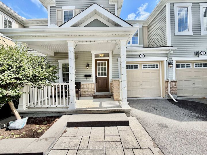 Property Photo:  703 Maloja Way  ON K2S 0N6 