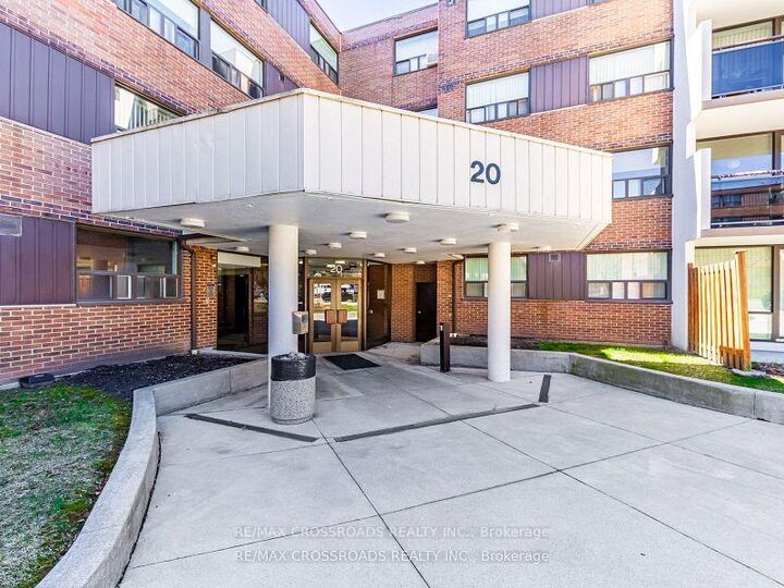 Property Photo: 20 Sunrise Avenue 111 ON M4A 2R2