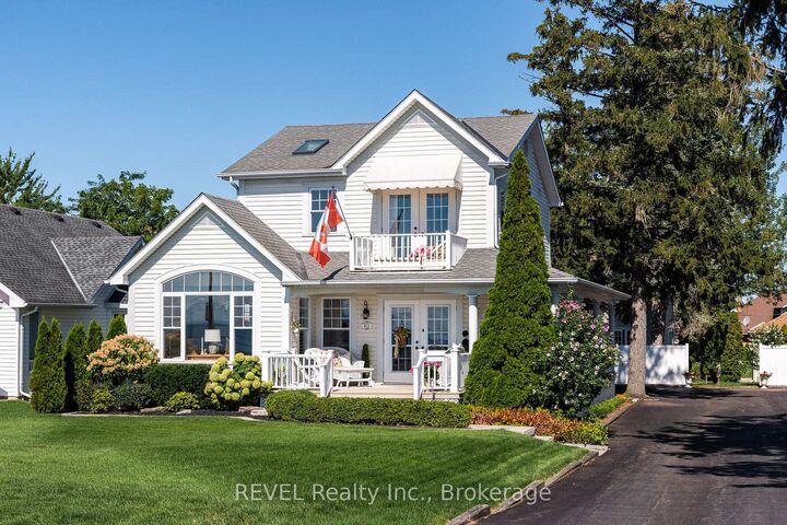 Property Photo:  177 Lakeshore Road W  ON L3K 2S2 