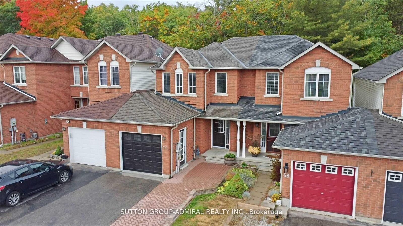Property Photo:  70 Hawthorne Crescent Walkout  ON L4N 9Y8 