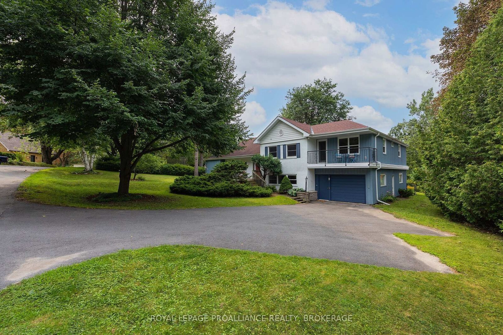 Property Photo:  6 Grenville Crescent  ON K7M 3A8 