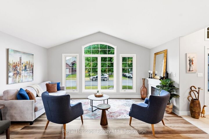 Property Photo:  24 Iroquois Avenue  ON K0K 1H0 