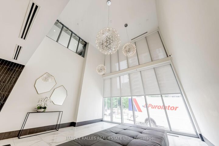 Property Photo:  25 Holly Street 2604  ON M4S 0E3 