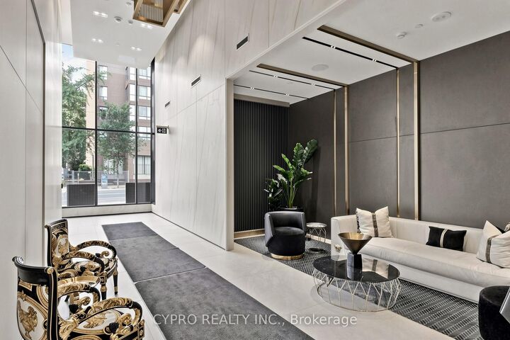 Property Photo:  319 Jarvis Street 3802  ON M5B 0C8 