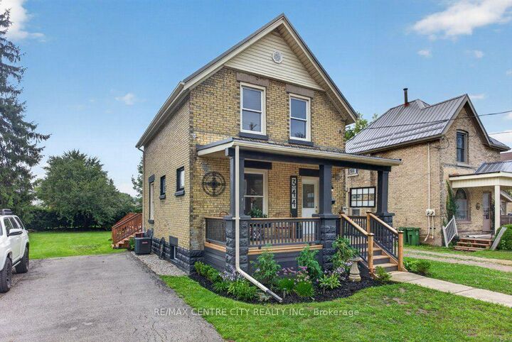 Property Photo:  344 Wellington Street  ON N5R 2T3 