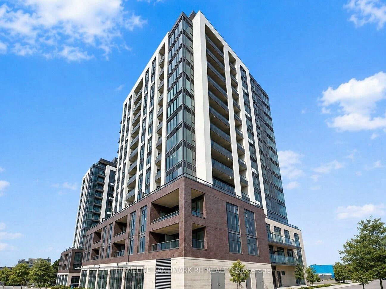 Photo de la propriété:  715 Davis Drive 507  ON L3Y 0J2 