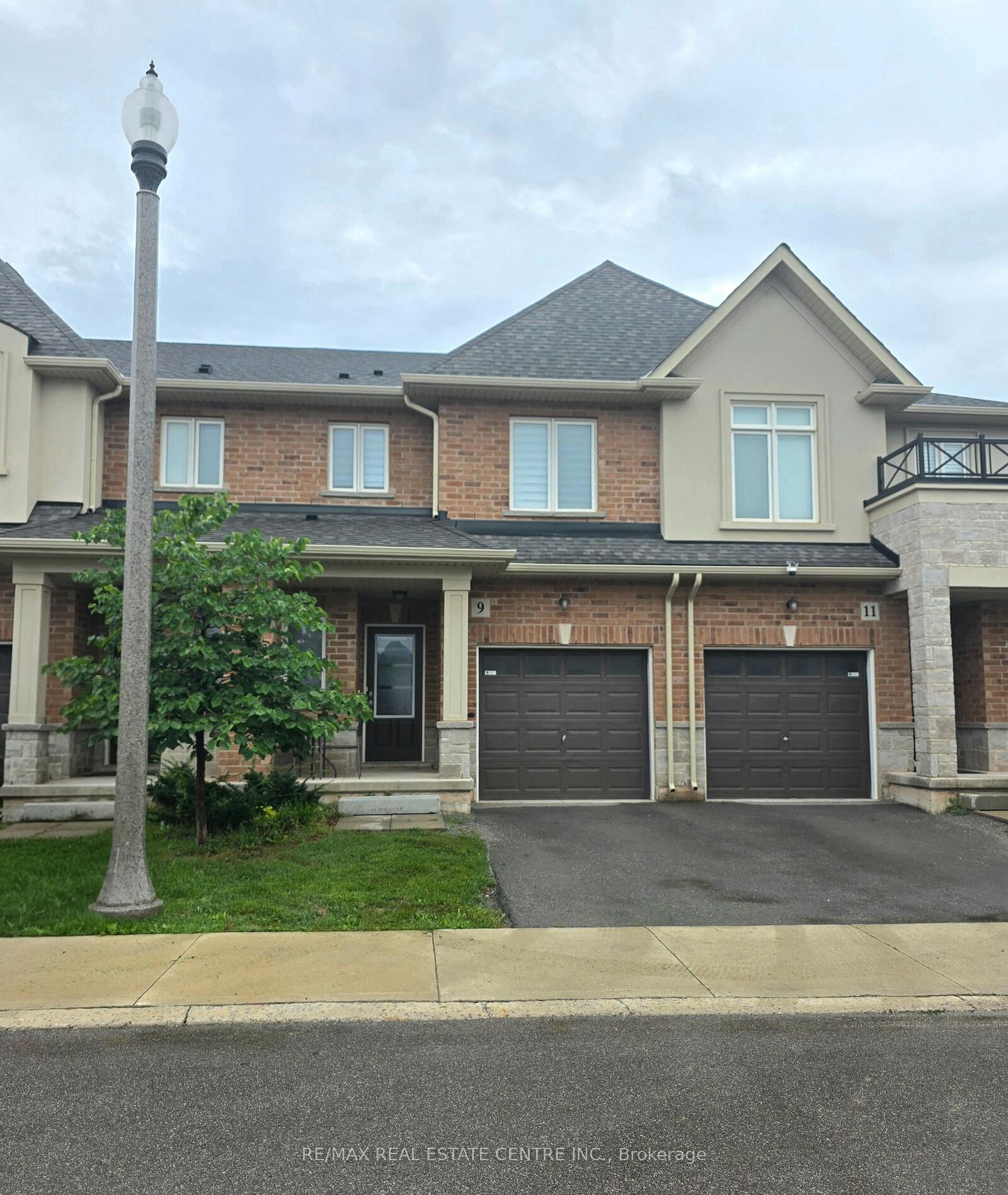 Property Photo:  9 Arietta Lane 16  ON L8E 0K7 