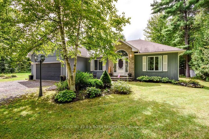 Property Photo:  