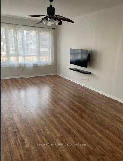 Property Photo:  15 Leeward Circle  ON L9Z 0E9 