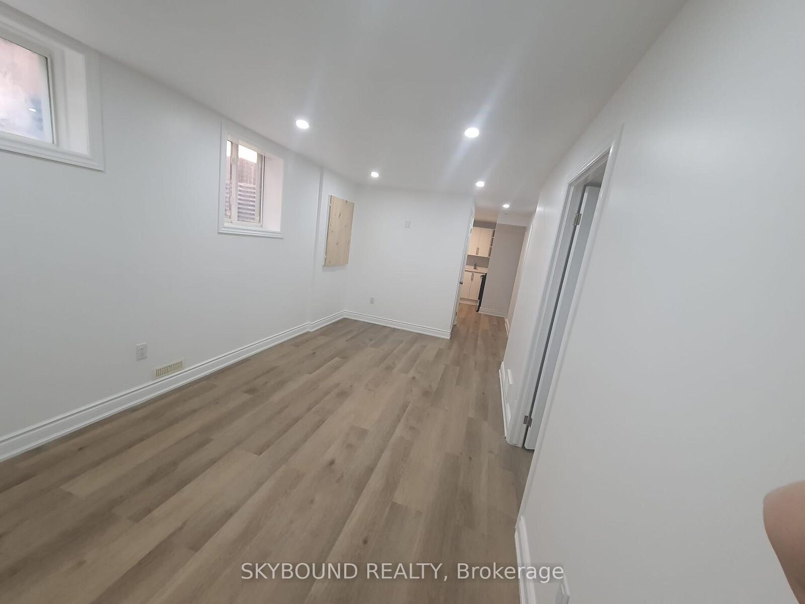 Property Photo:  1830 Gough Avenue Bsmt  ON N5X 4P6 