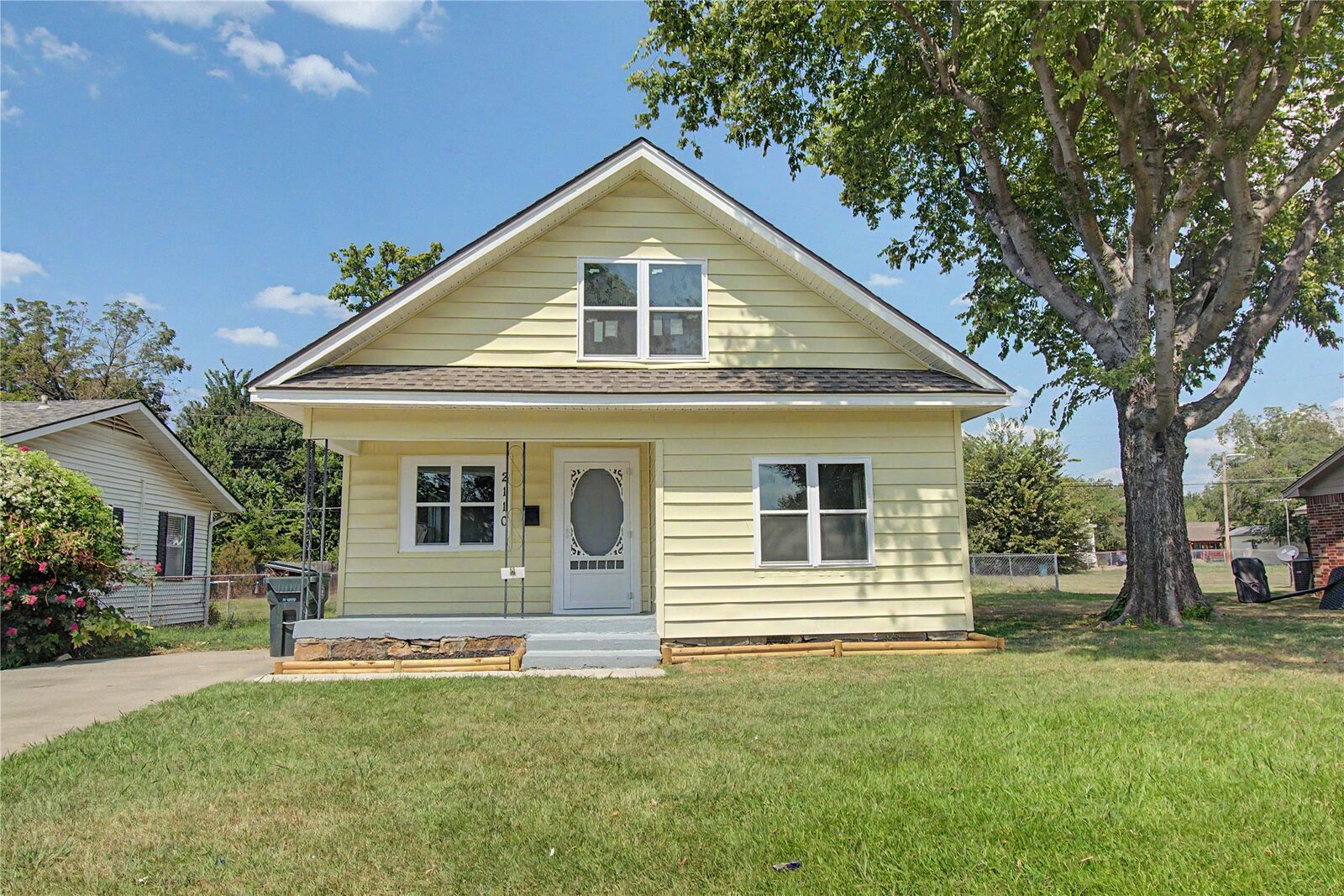 Property Photo:  2110 Robison St  OK 74403 