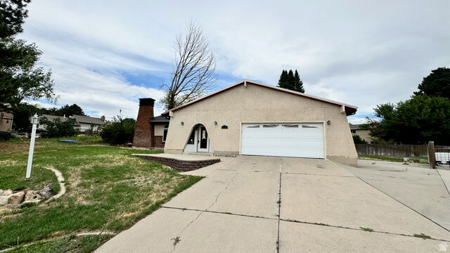 Property Photo: 4114 W Kirkwall Cir UT 84009