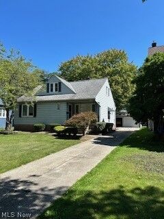 Property Photo:  891 Roland Road  OH 44124 