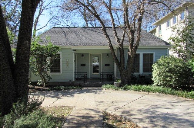 Property Photo: 3511 Windsor Road B TX 78703