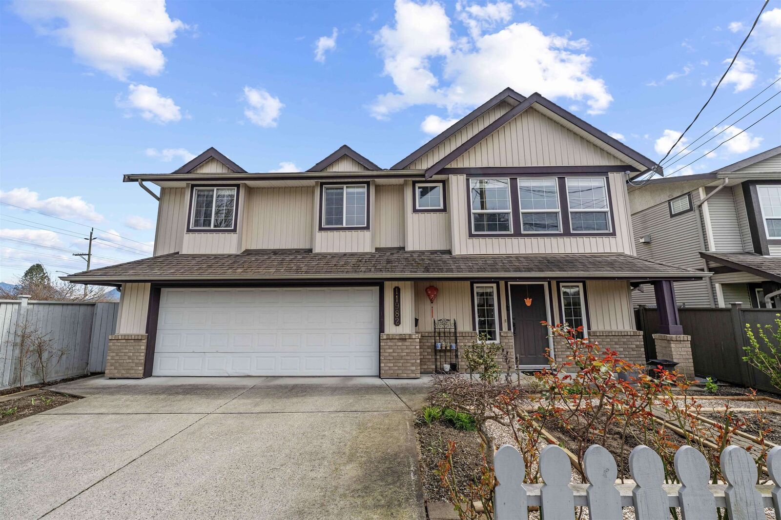 Property Photo:  11982 230 Street  BC V2X 7Z8 