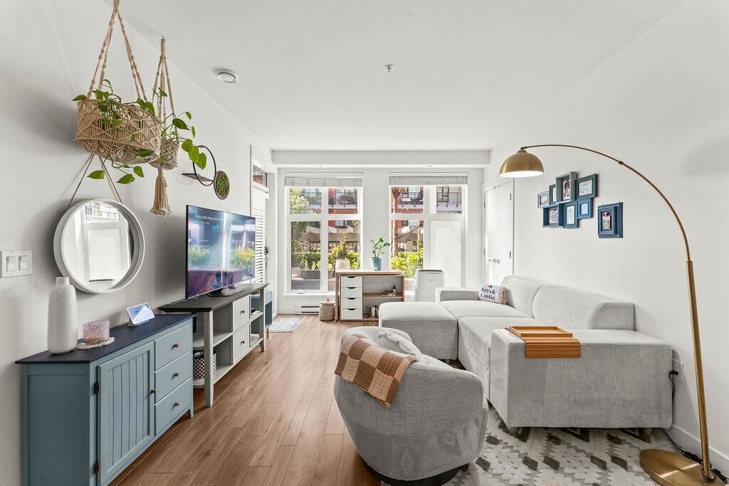 Property Photo:  750 Dogwood Street 113  BC V3J 4B7 