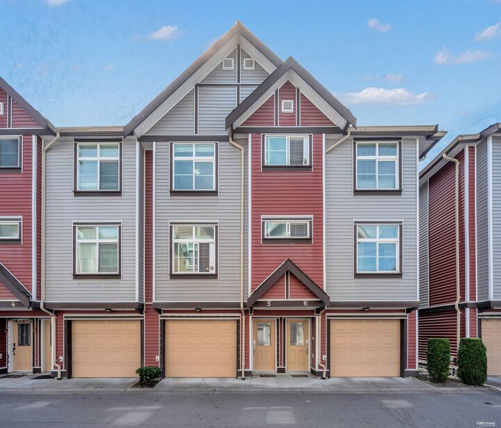 Property Photo:  9405 121 Street 5  BC V3V 0A9 
