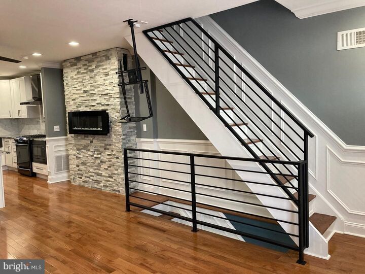 Property Photo:  2445 S Lawrence Street  PA 19148 