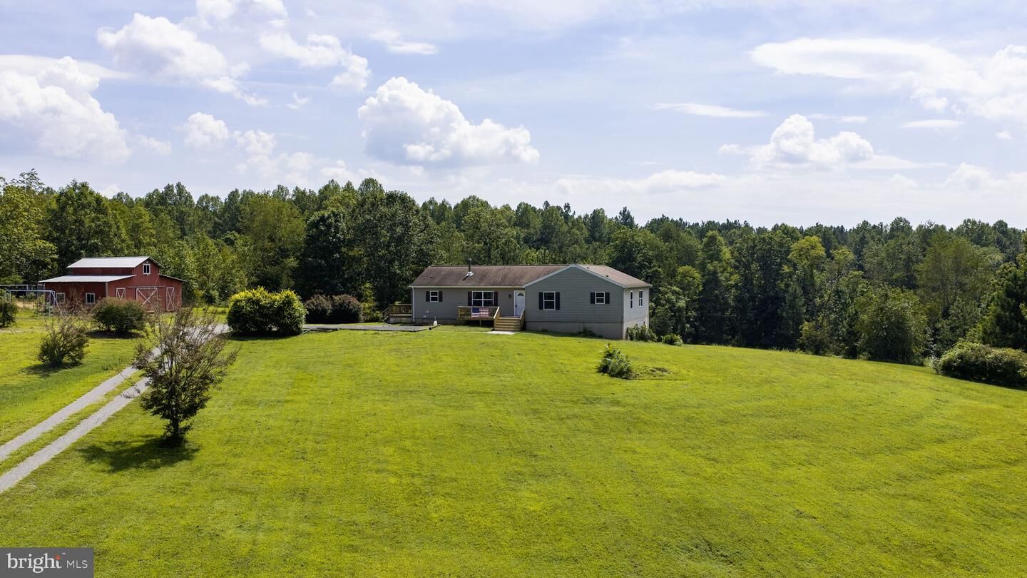 Property Photo: 1245 Parish Road VA 22735