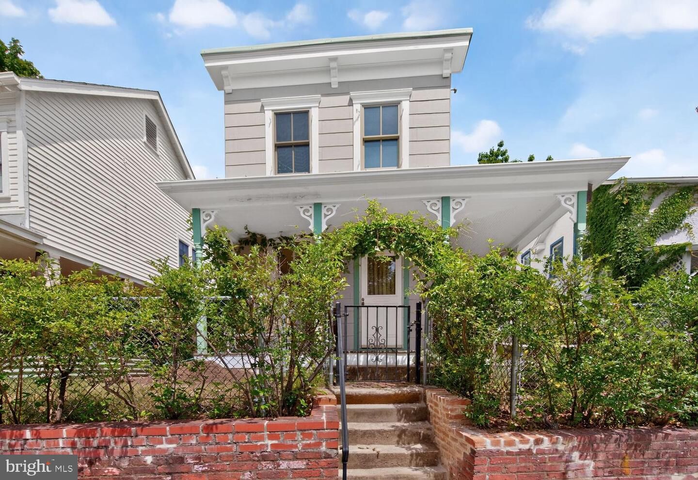 Property Photo:  4430 Grant Road NW  DC 20016 