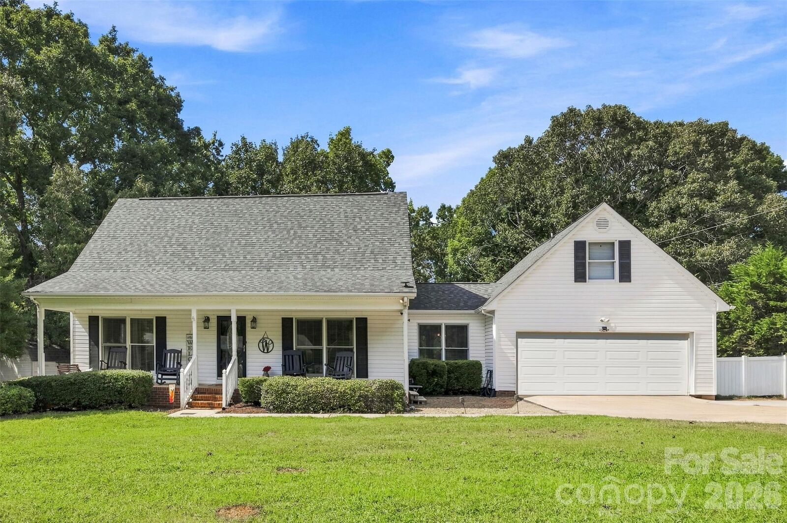 Property Photo:  110 Crystal Brook Drive  NC 28086 
