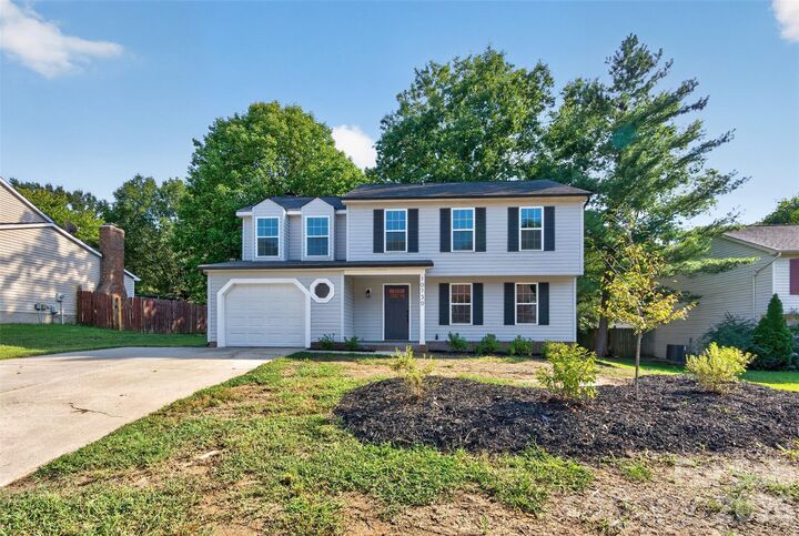 Property Photo:  10730 Downpatrick Place  NC 28262 