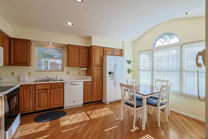 Property Photo: 999 Wittshire Lane OH 45255