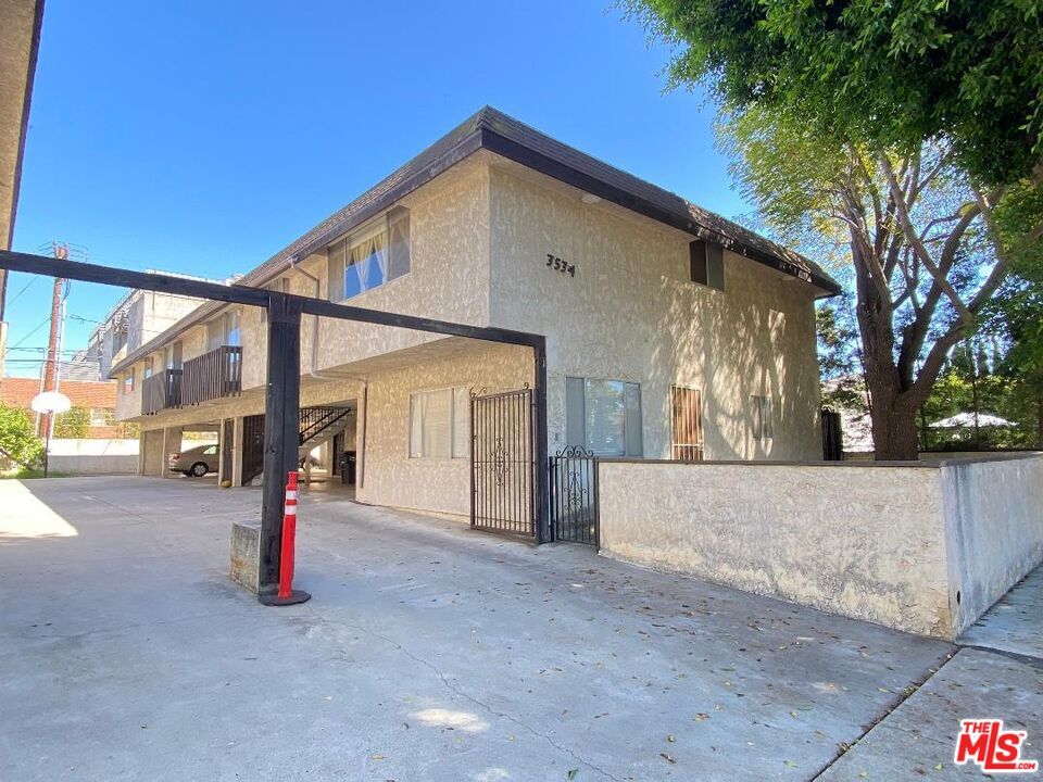 Property Photo: 3534 Schaefer St CA 90232