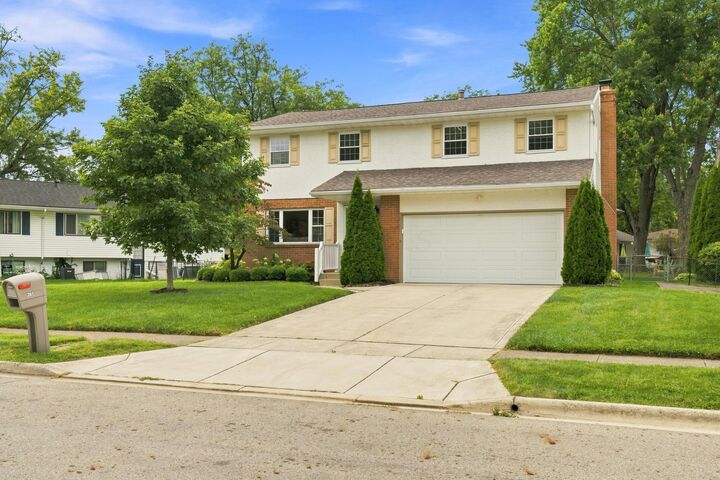 Property Photo:  261 Brookhaven E Drive  OH 43230 