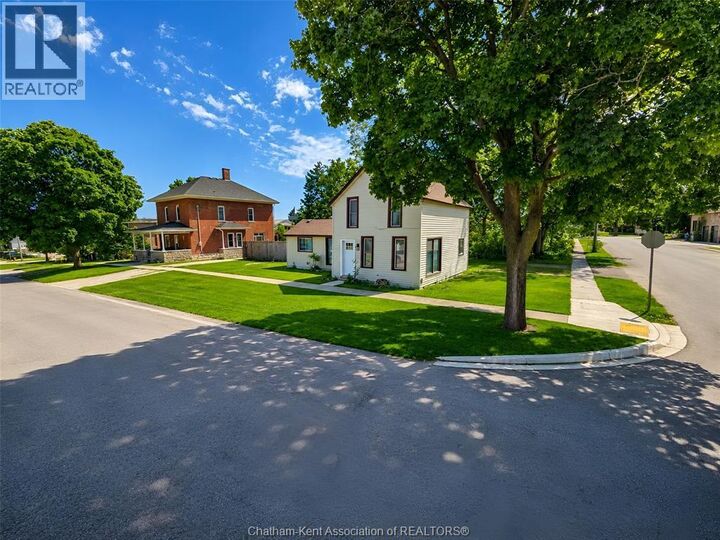 Property Photo:  579 Centre Street  ON N0P 1M0 