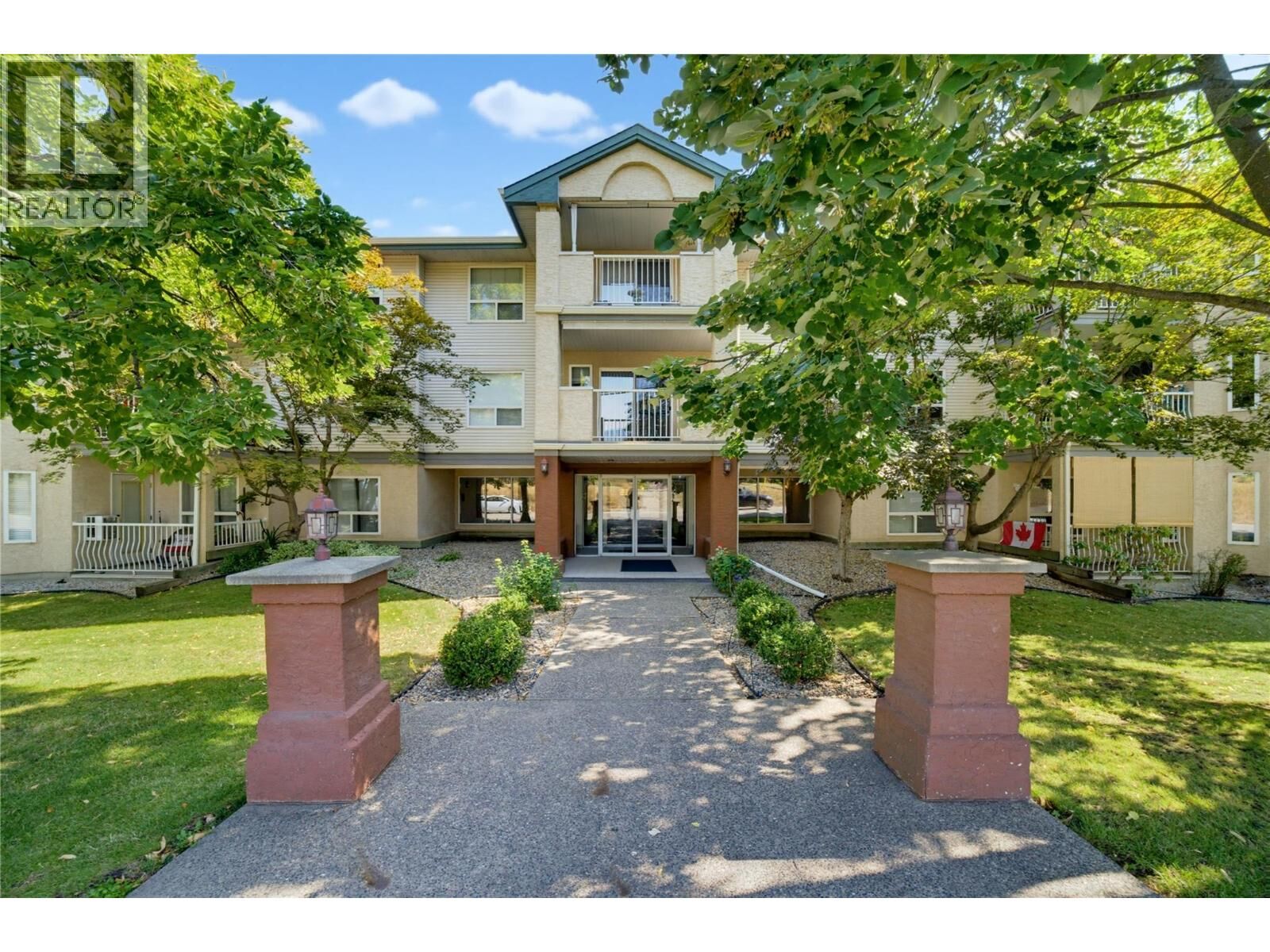 Property Photo:  250 5 Street Southeast 111  BC V1E 1J8 