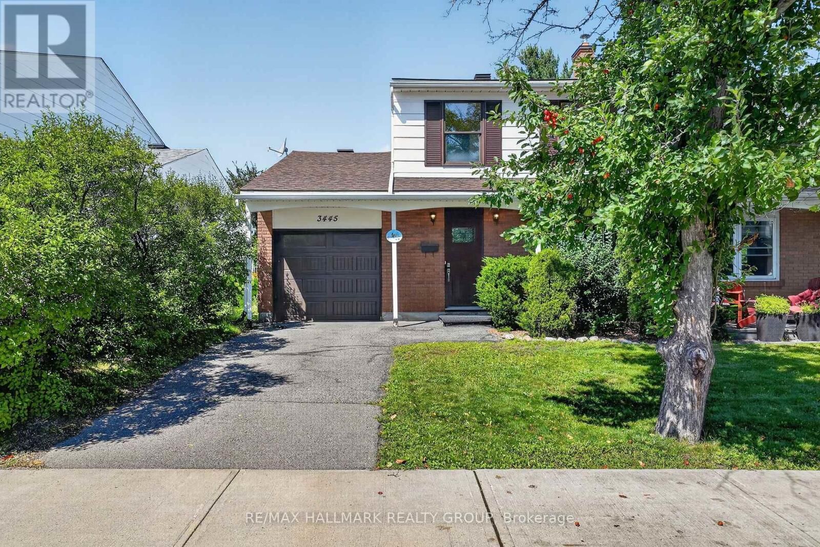 Property Photo:  3445 Southgate Road  ON K1V 7Y5 