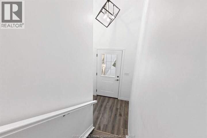 Property Photo:  98 Erie Street North  ON N0P 2C0 