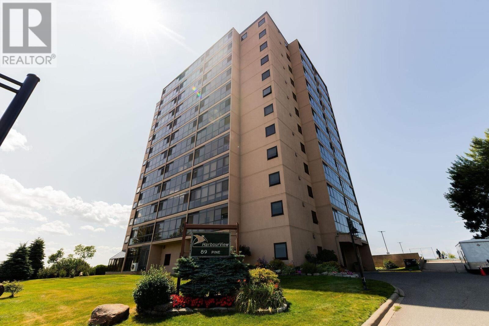 Photo de la propriété: 89 Pine St # 610 ON P6A 6M6