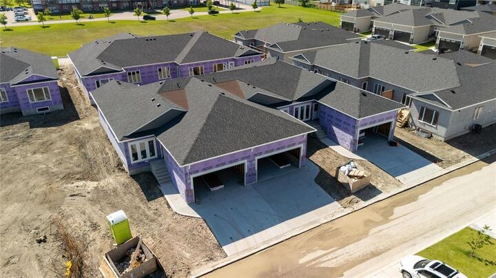 Property Photo: 804 Manitoba Avenue MB R1A 2C9