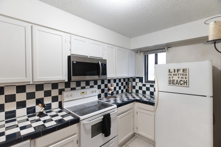 Property Photo:  734 Legion Drive #78  FL 32541 