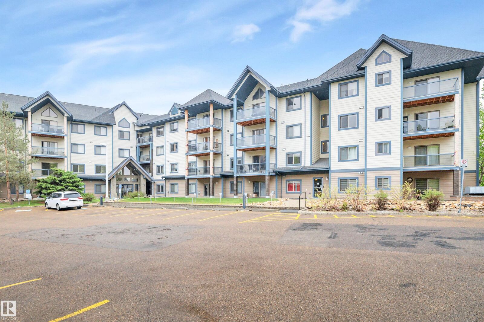 Property Photo: 2903 Rabbit Hill Road NW 134 AB T6R 0P2