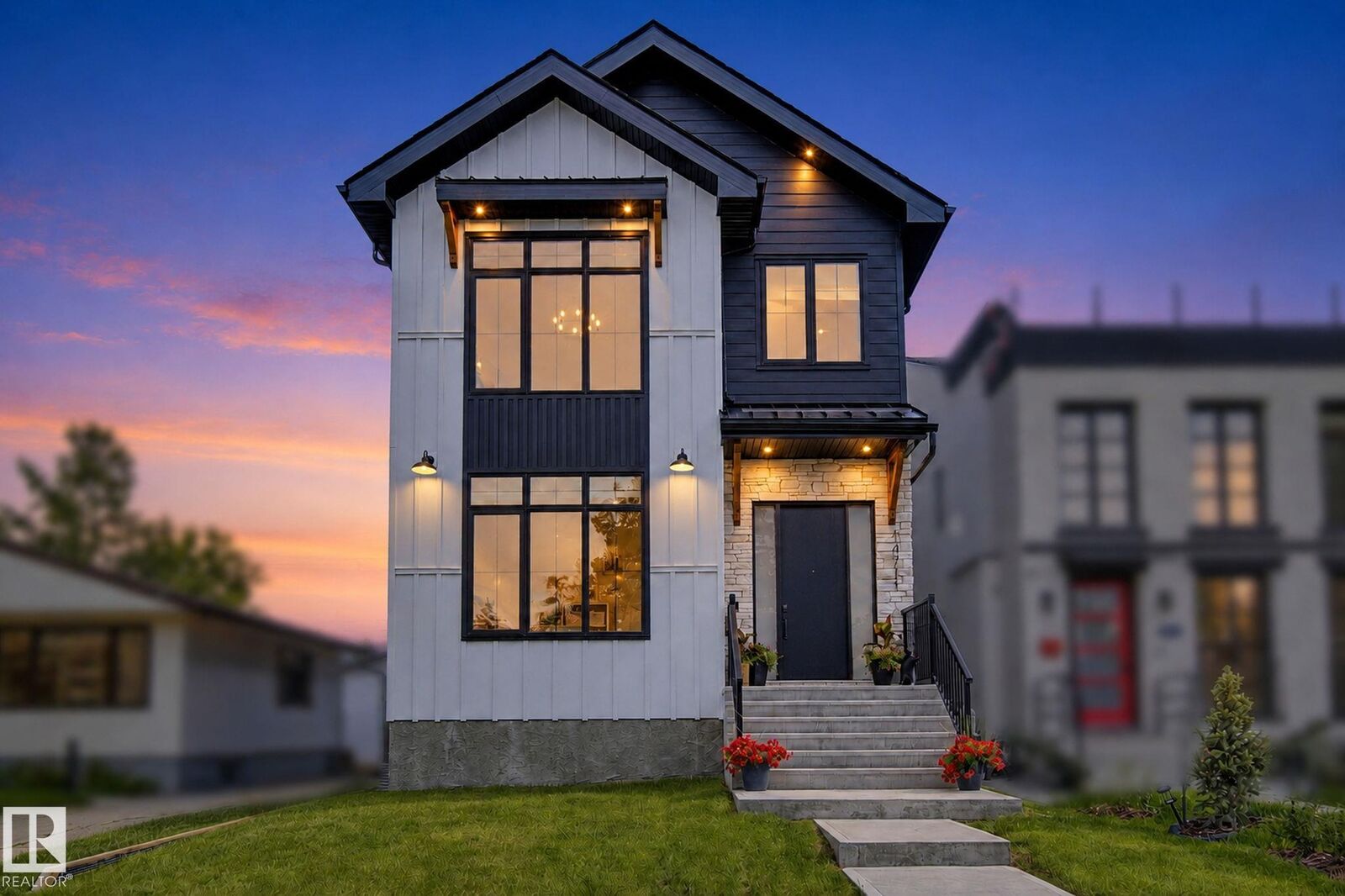 Property Photo: 14711 88 Avenue NW AB T5R 4J9