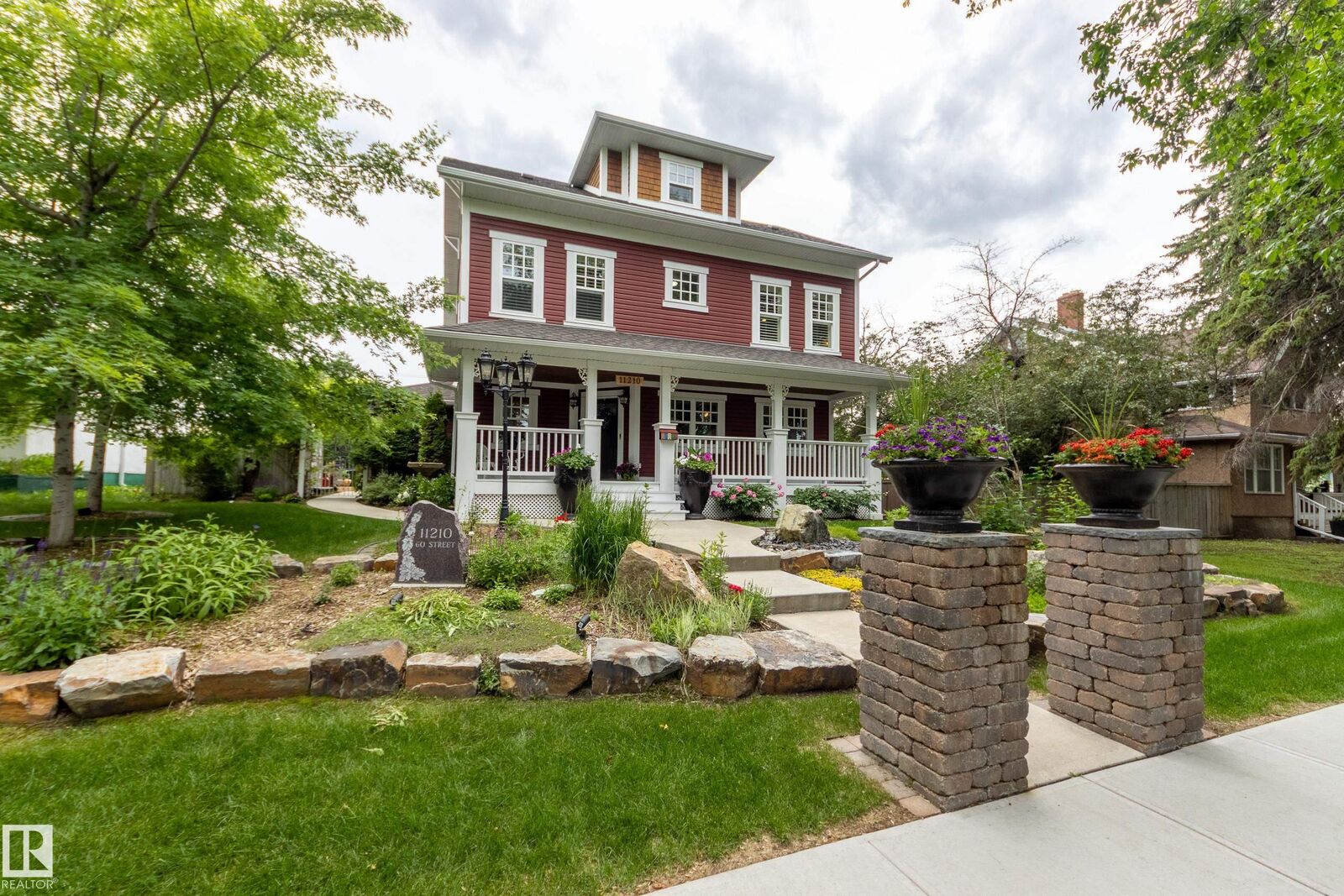 Property Photo:  11210 60 Street NW  AB T5W 3Y8 