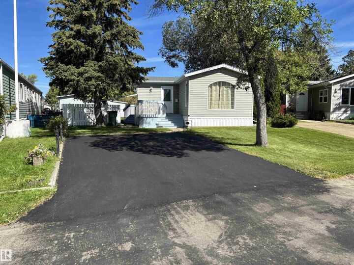 Property Photo:  56 Rim Road NW  AB T6P 1C2 