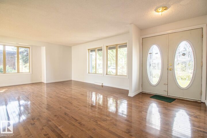 Property Photo:  6804 102A Avenue NW  AB T6A 0R9 