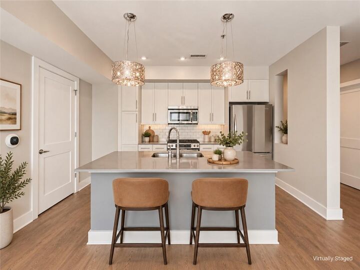 Property Photo:  1100 Howell Mill Road NW 812  GA 30318 