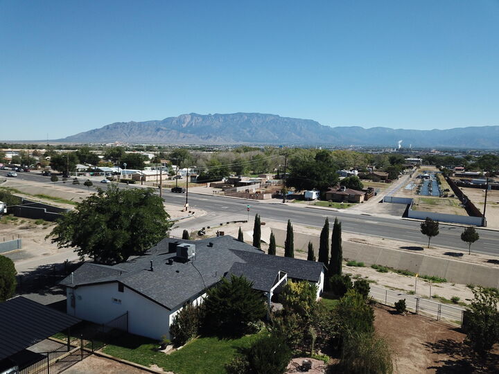 Property Photo: 202 Wayne Road NW NM 87114