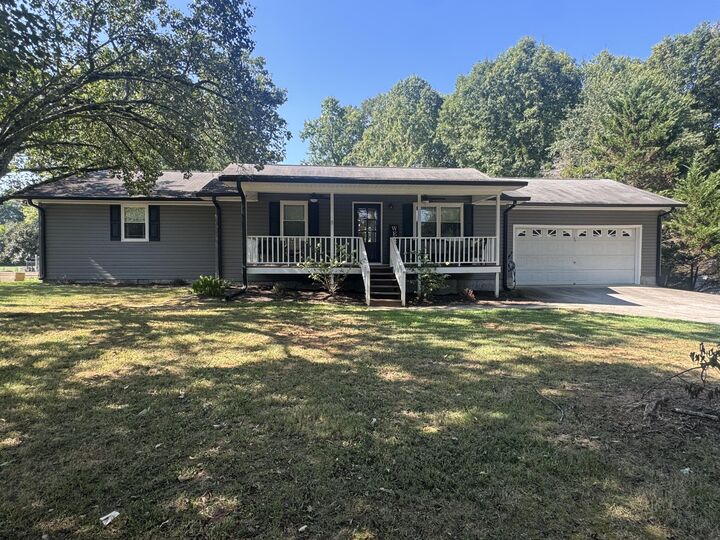 Property Photo:  200 Cg Earnest Road NW  TN 37310 